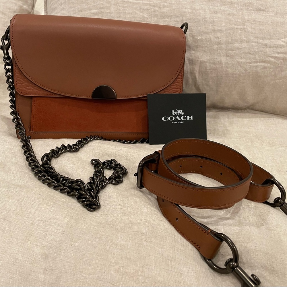 Excellent pre-loved Coach suede/leather saddle bag with interchangeable straps.